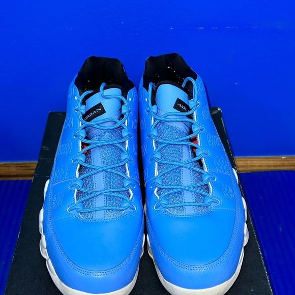 Size 13 - Men’s Nike Air Jordan 9 Retro Low Pantone 2016 832822-401 - Picture 4 of 8